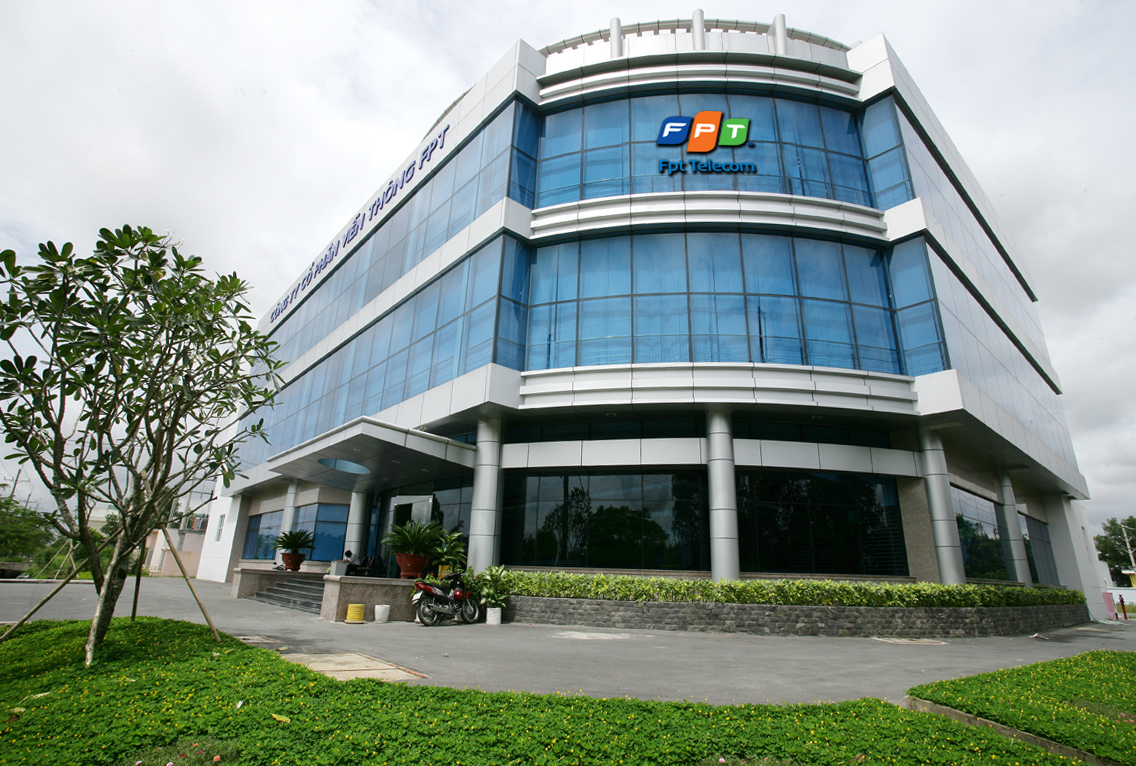Nhóm Dragon Capital vừa mua ròng gần 2,4 triệu cổ phiếu FPT